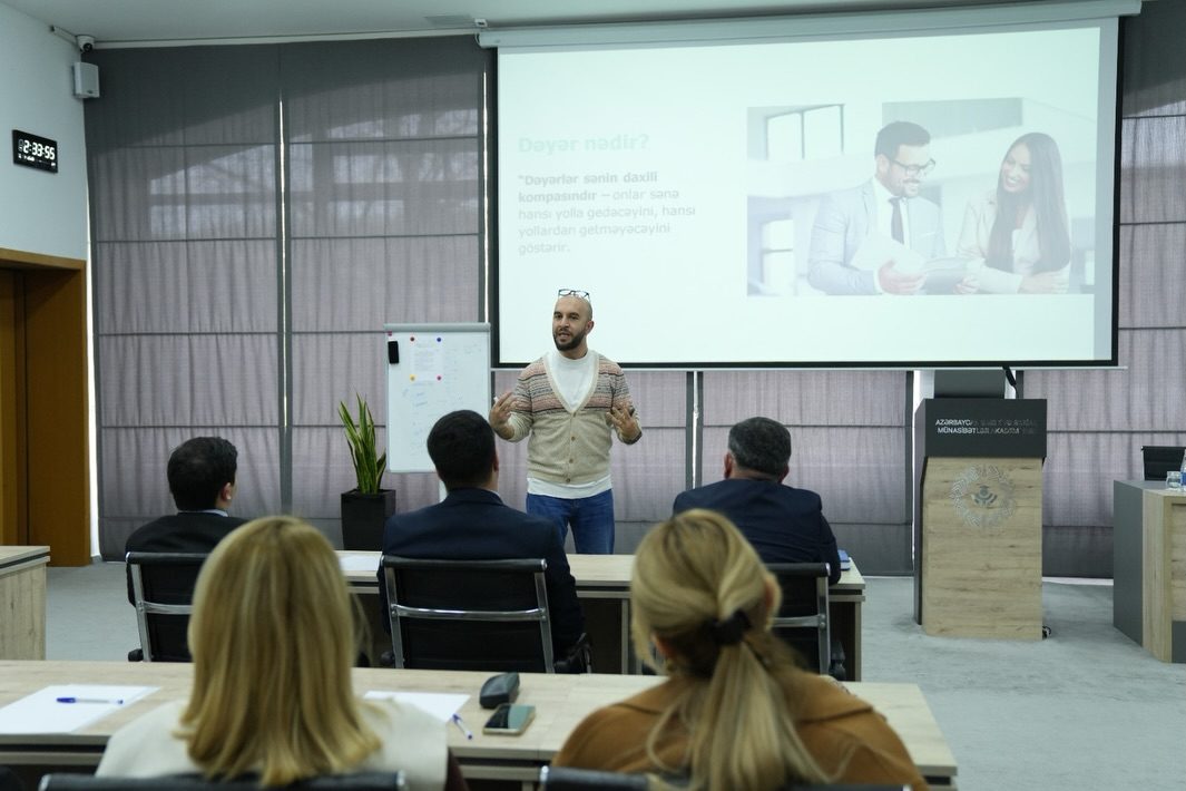 Personal development and motivation training held for ADİİXİ Hİ members at the Azerbaijan Academy of Labor and Social Relations