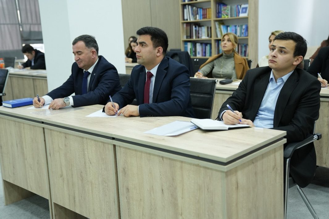Azərbaycan Əmək və Sosial Münasibətlər Akademiyasında ADİİXİ Hİ üzvləri üçün şəxsi inkişaf və motivasiya təlimi keçirilib