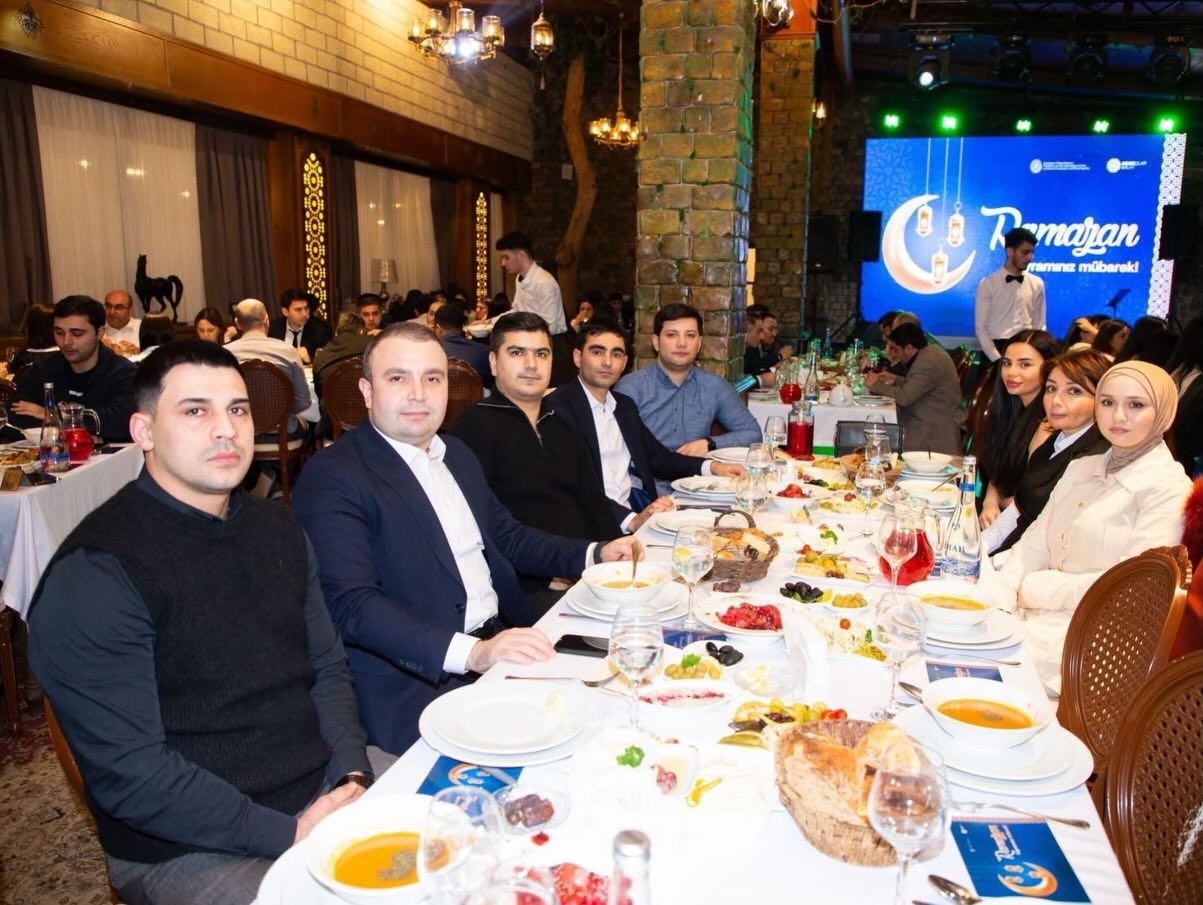 ADİİXİ Hİ Respublika Birliyi Dövlət Agentliyinin 420 əməkdaşı üçün iftar süfrəsi təşkil edib