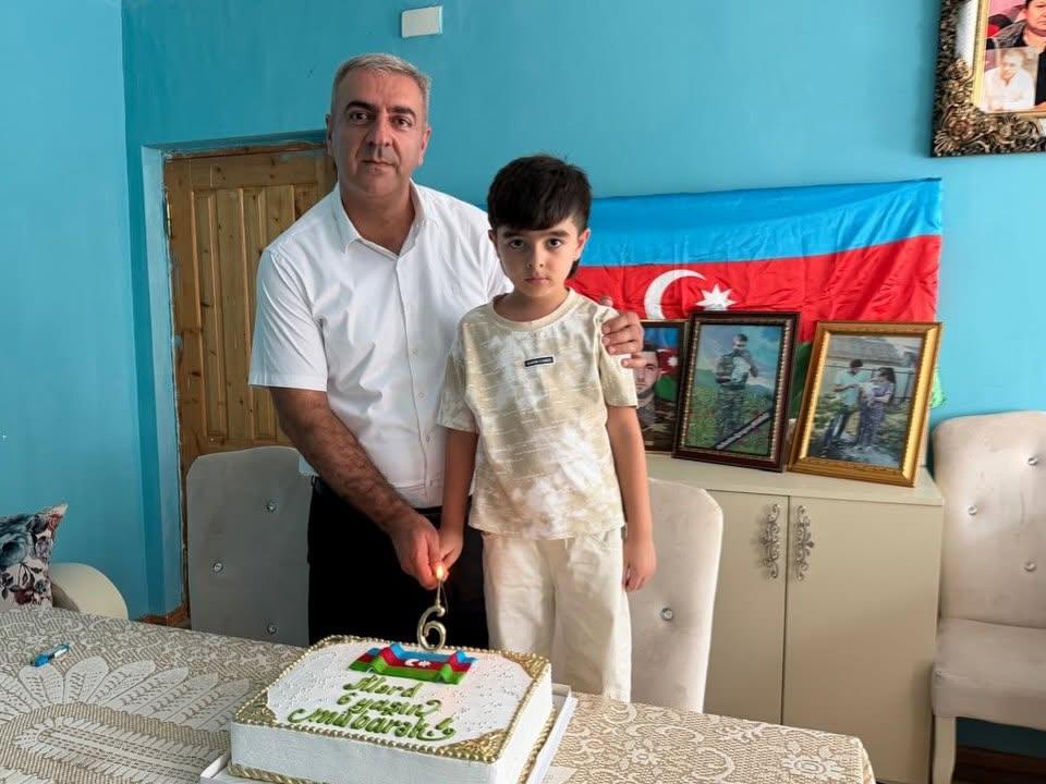 Şəhid Tale Şirinovun övladı doğum günündə ziyarət olunub