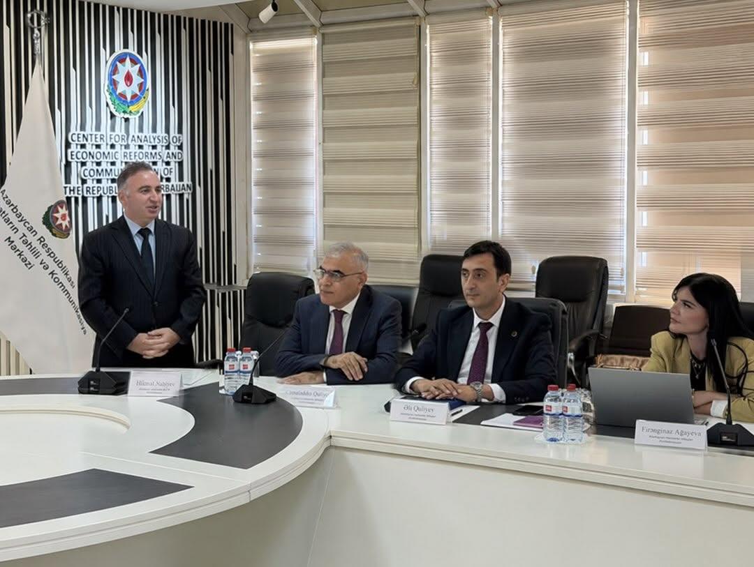 İqtisadi İslahatların Təhlili və Kommunikasiya Mərkəzinin əməkdaşları ilə həmkarlar ittifaqının fəaliyyəti, məqsəd və vəzifələri barədə maarifləndirici görüş keçirilib