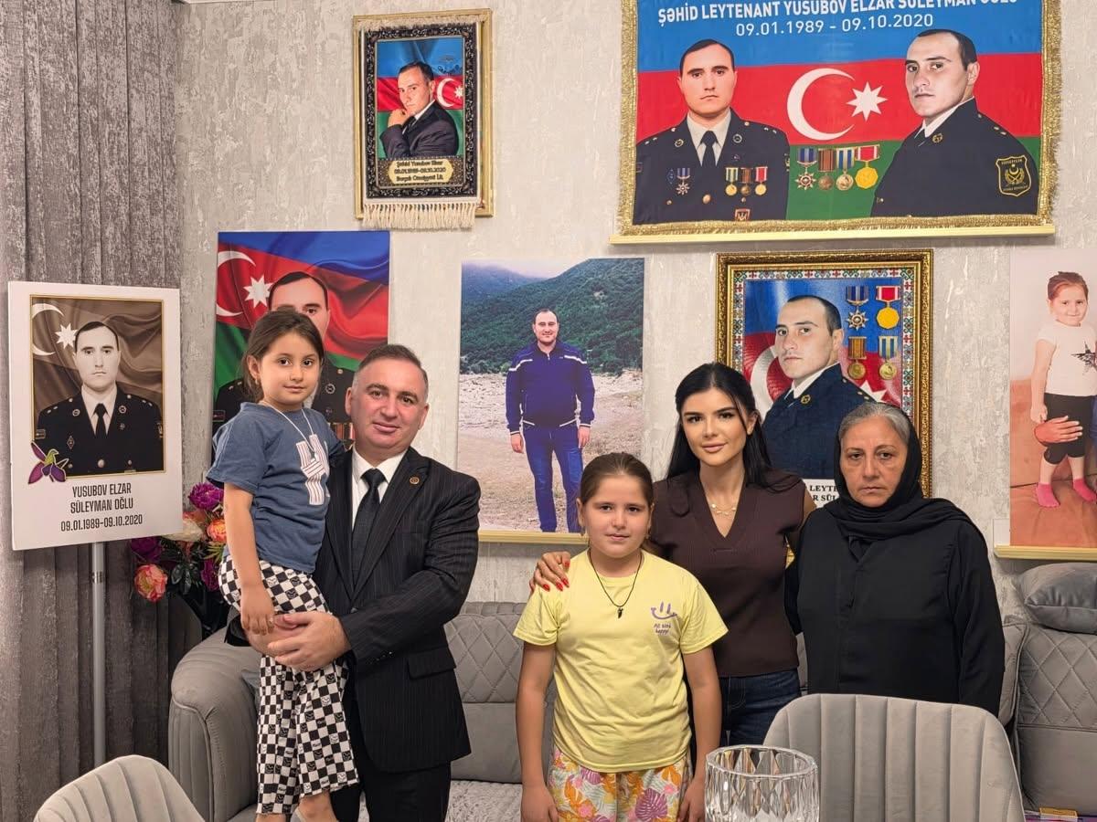 Şəhid Elzar Yusubovun övladı Bilik Günü münasibətilə ziyarət olunub